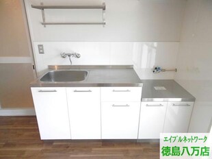 本谷マンションの物件内観写真